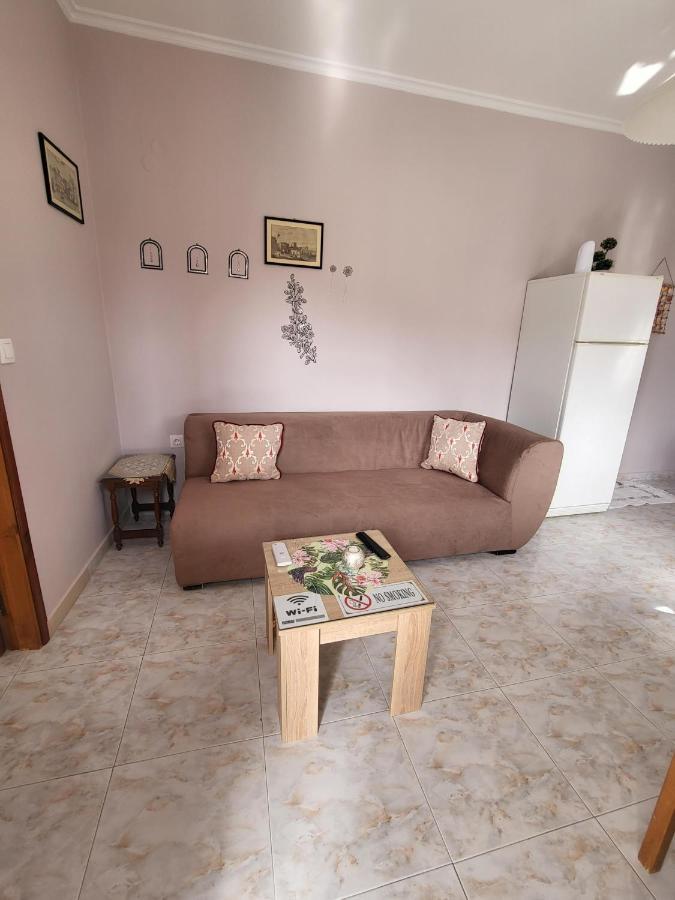 Ferienwohnung Roumeliotis House Karpathos Exterior foto
