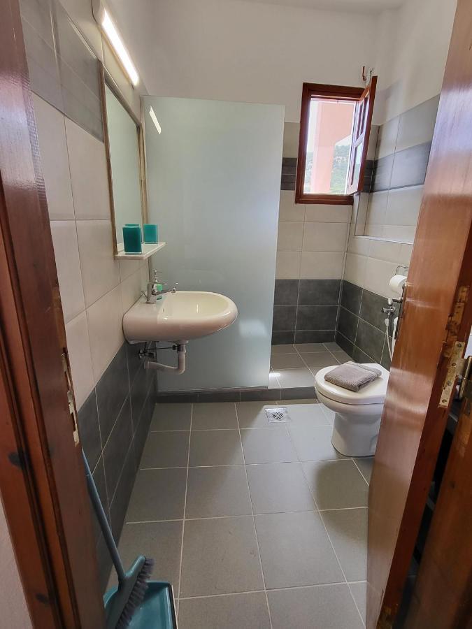 Ferienwohnung Roumeliotis House Karpathos Exterior foto