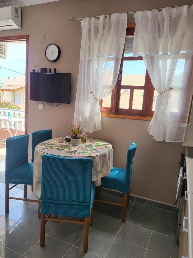 Ferienwohnung Roumeliotis House Karpathos Exterior foto